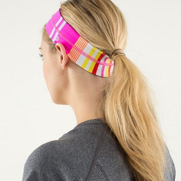 lululemon athletica Accessories - Lululemon Fly Away groovy striped headband